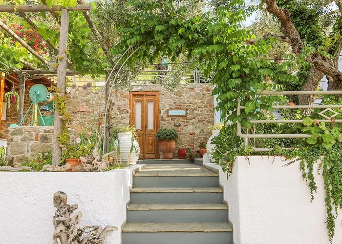 Eleni Platanias (Skiathos)