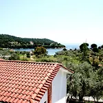 Studios Eleni Platanias (Skiathos)
