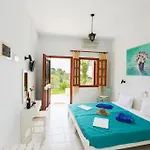 Apartment Studios Eleni *
